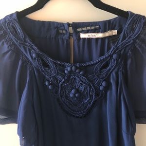 [Mint] Blue top w/ sheer sleeves